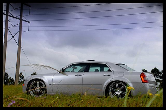 300c-lg.jpg