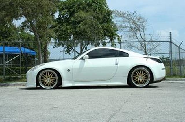 Infinty-G35-Wht-lg.jpg